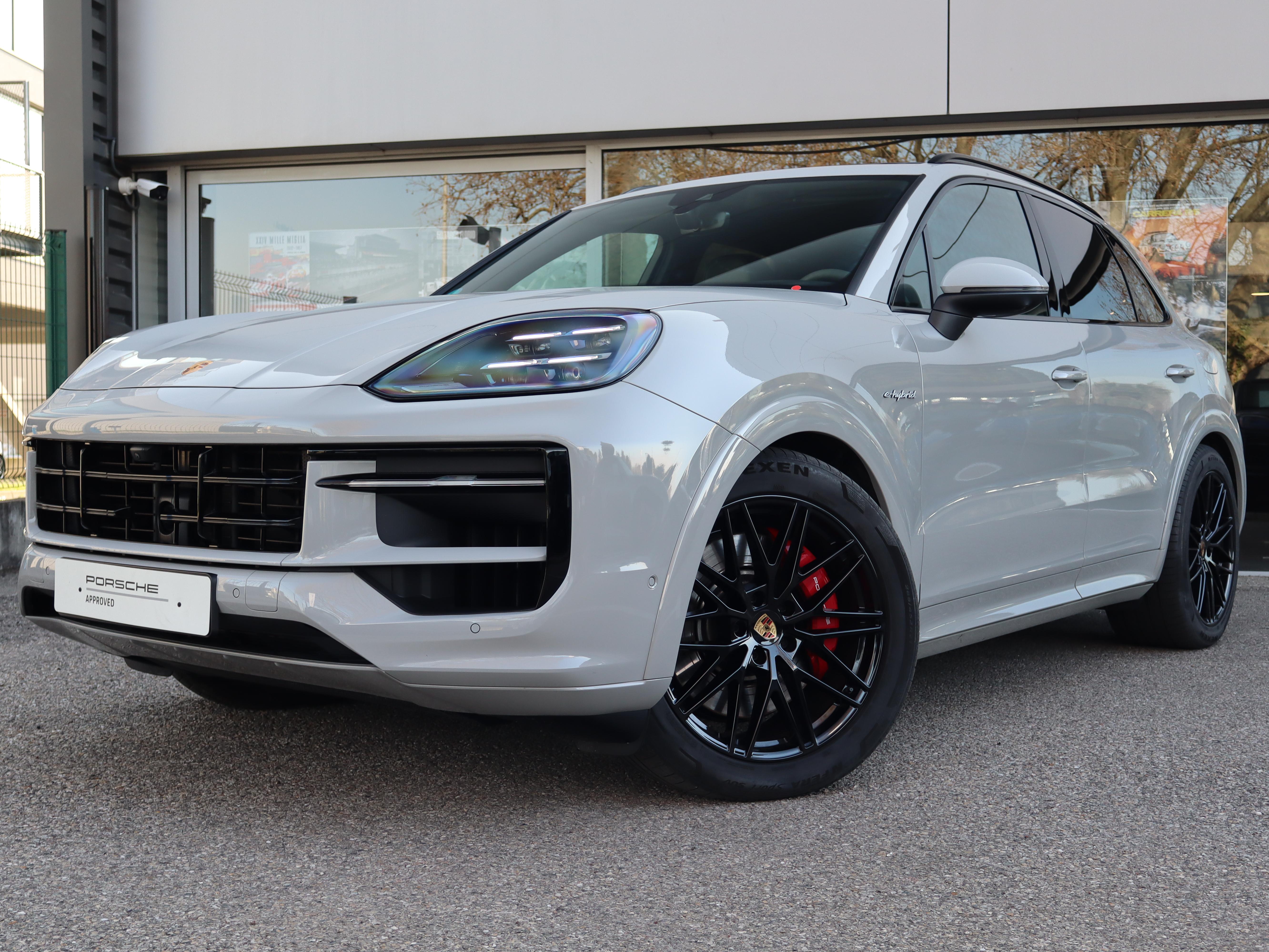 PORSCHE Cayenne E-Hybrid 3.0 V6 519 ch