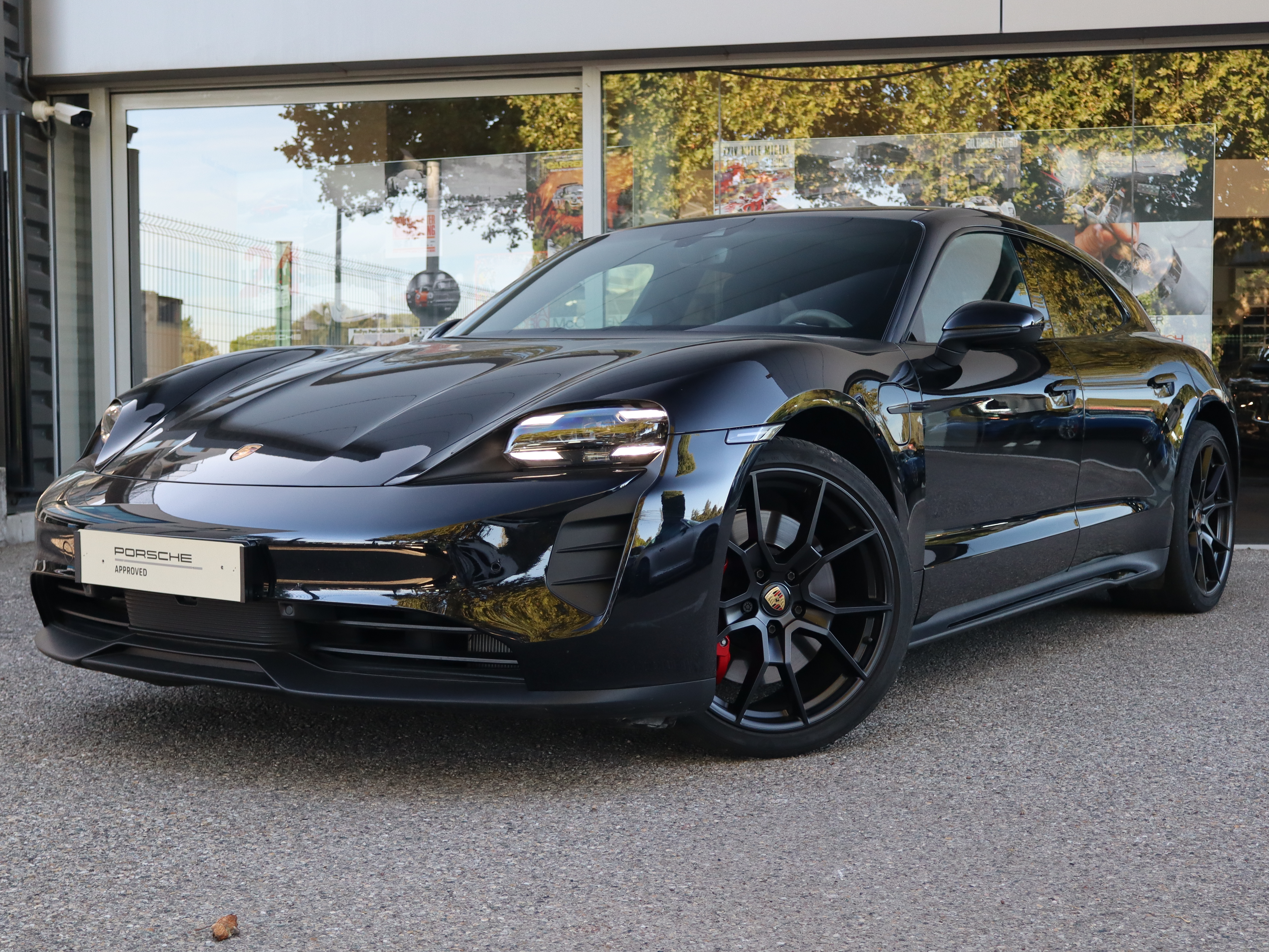 PORSCHE Taycan Turbo 598 ch