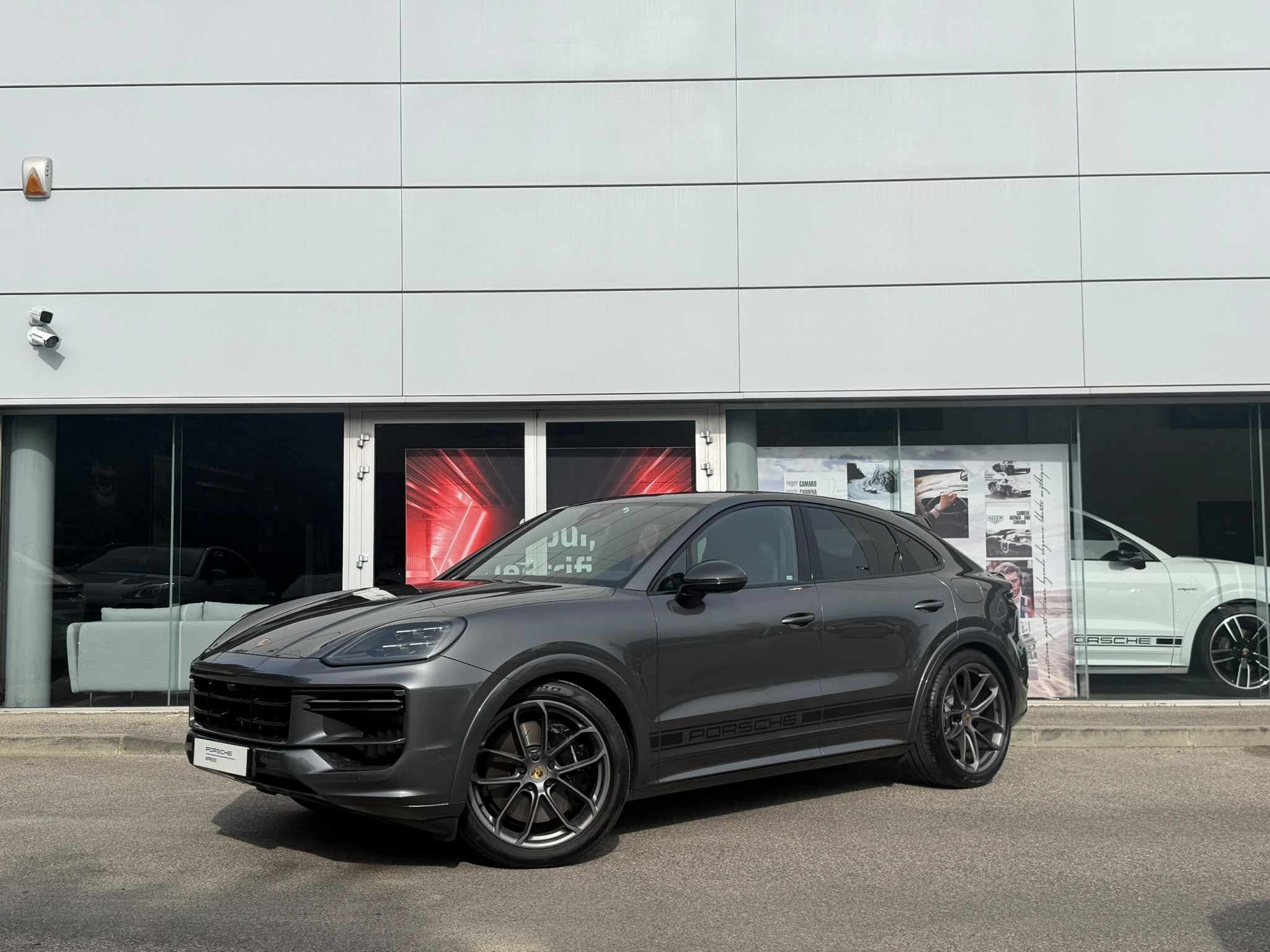 PORSCHE Cayenne Coupé E-Hybrid 4.0 V8 739 ch