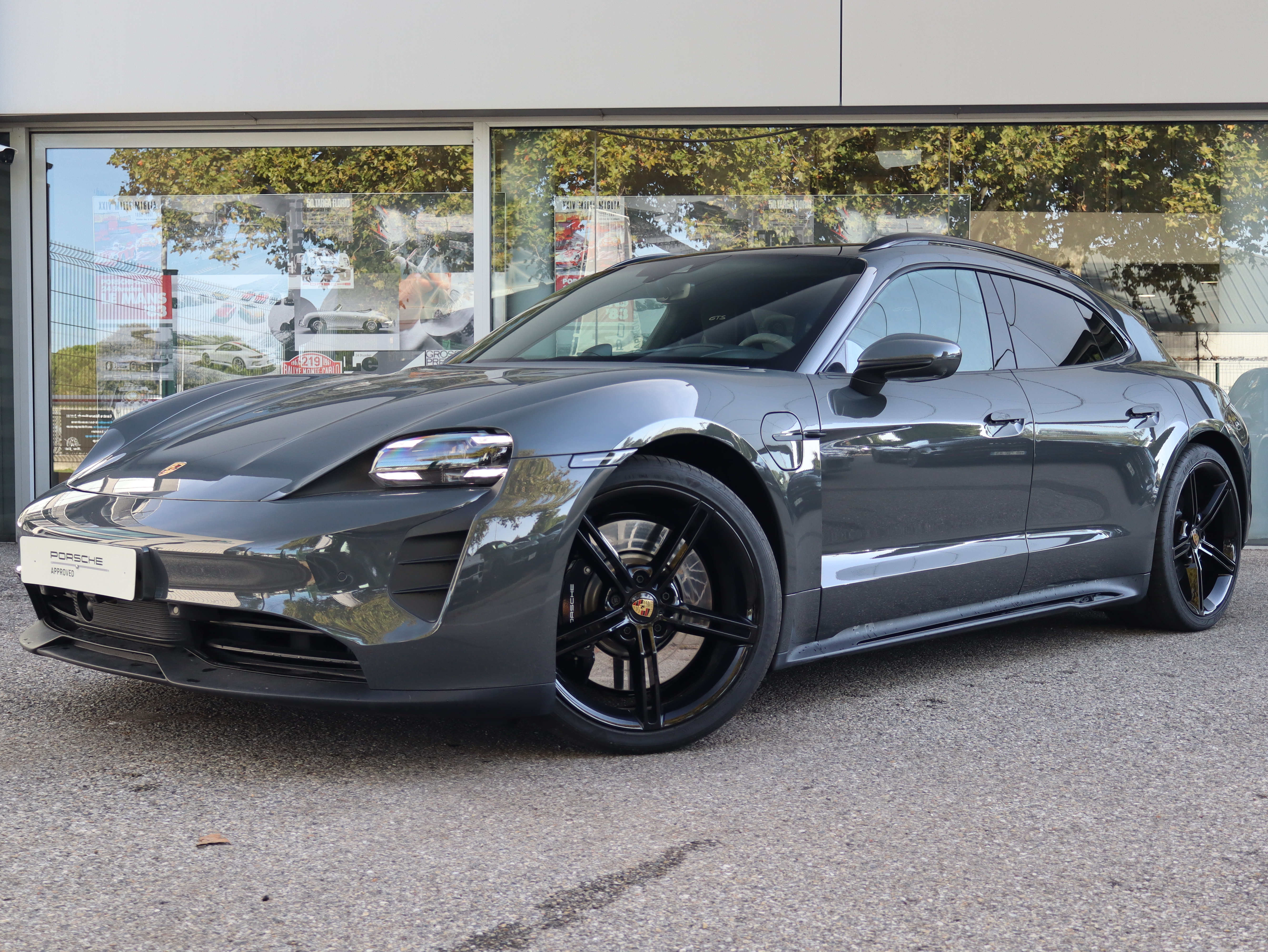 PORSCHE Taycan Turbo 598 ch